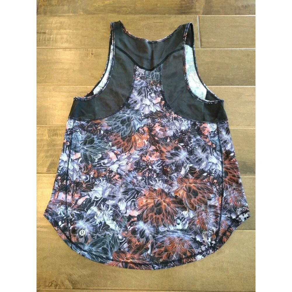 LULULEMON Women's Sculpt black lavender print sleeveless tank top - size 6